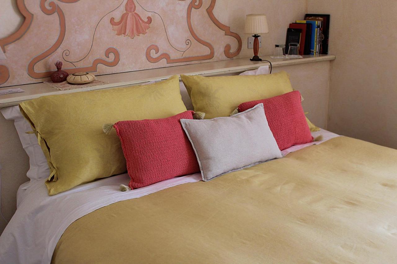 Bed and Breakfast Dépendance Royale Caserta Exterior foto