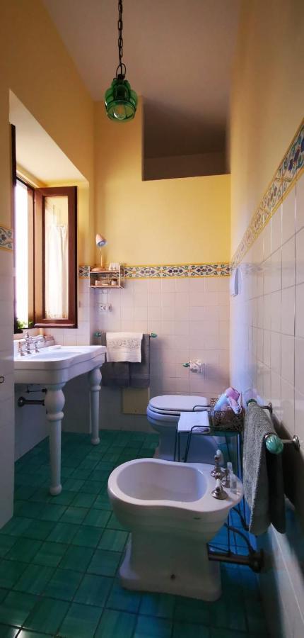 Bed and Breakfast Dépendance Royale Caserta Exterior foto