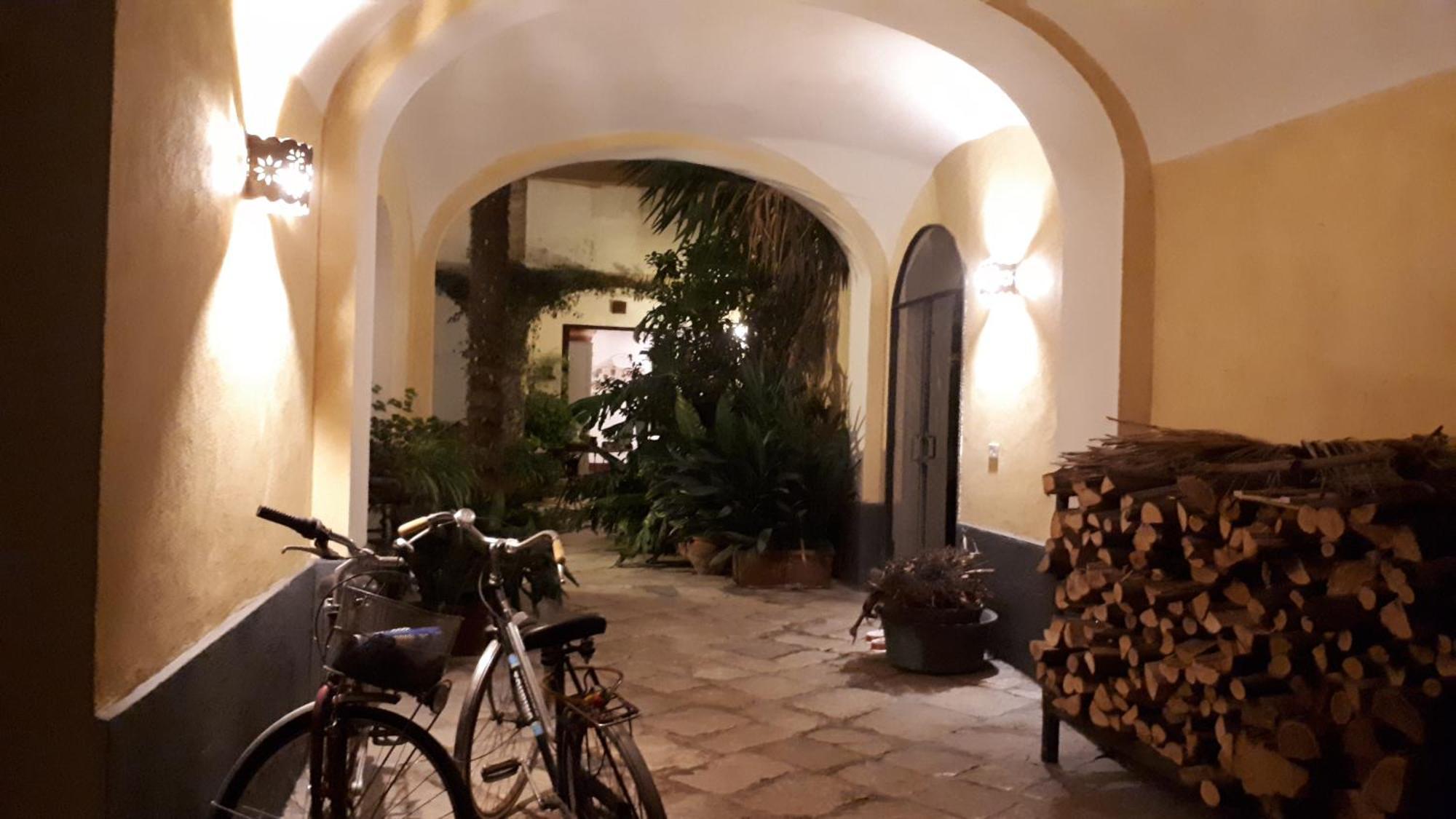 Bed and Breakfast Dépendance Royale Caserta Exterior foto