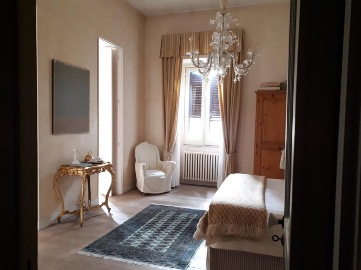 Bed and Breakfast Dépendance Royale Caserta Exterior foto