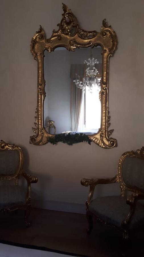 Bed and Breakfast Dépendance Royale Caserta Exterior foto